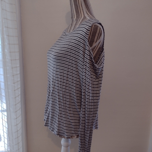 Prince & Fox Striped Cold Shoulder Long Sleeve Top Size XL - Picture 3 of 10